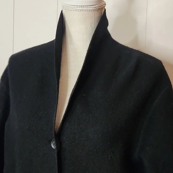 Vintage 90's black wool longline fitted whismigoth closet staple coat.